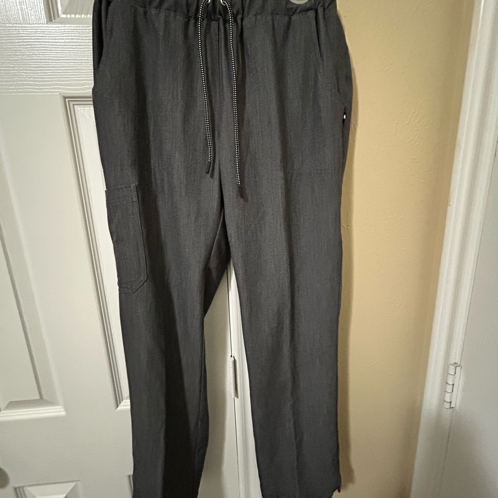 Beyond Srubs. Women’s scrub pants. Size PS